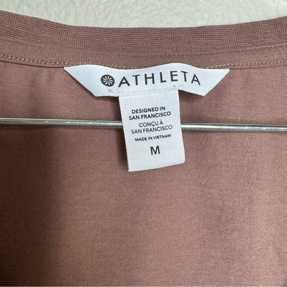 Athleta | Outbound Scoop Short Sleeve Tshirt | Medium - Picture 3 of 5